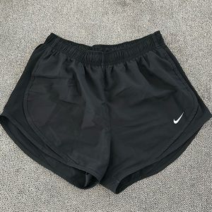 Black Nike shorts